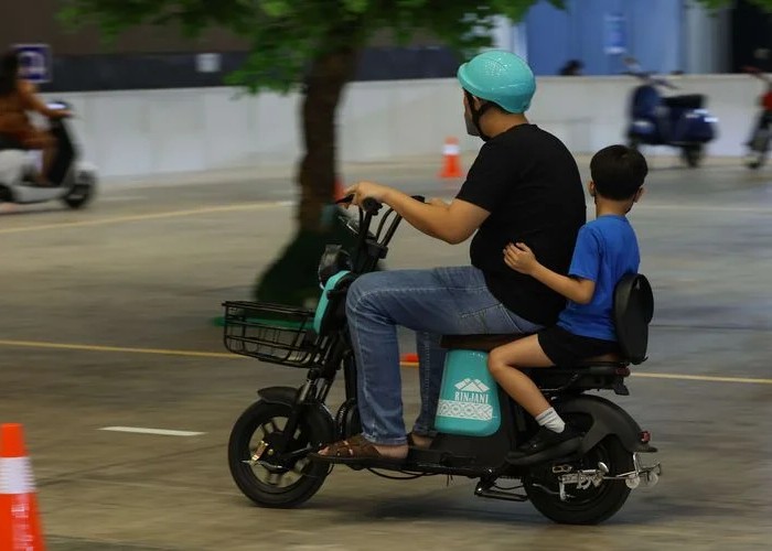 Skuter Listrik: Solusi Transportasi Ramah Lingkungan