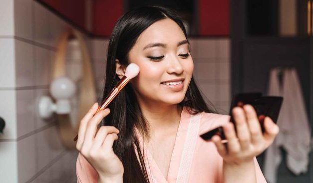 Tren Makeup Dan Perawatan Kulit Natural