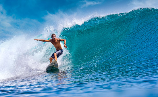 Olahraga Air: Panduan Aman Untuk Berenang Dan Selancar