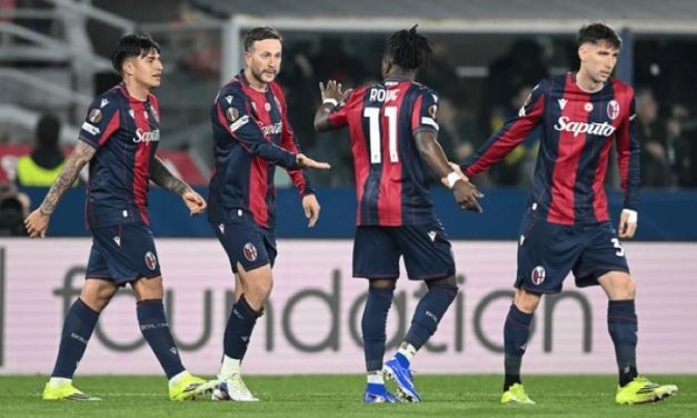 Dunia Sepak Bola: Antara Kompetisi, Strategi, Dan Prestasi