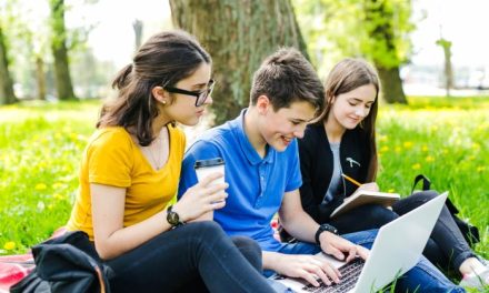 Ragam Kehidupan Modern Yang Semakin Dinamis Di Era Digital