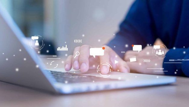 Fenomena Digital: Teknologi, Media, Dan Aktivitas Interaktif