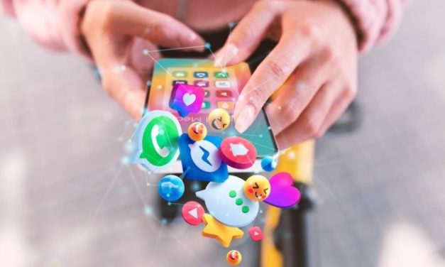 Tren Media Sosial Dalam Kehidupan Sehari-Hari