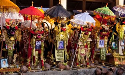 Tradisi Lokal Menarik Yang Masih Dilakukan Di Berbagai Daerah